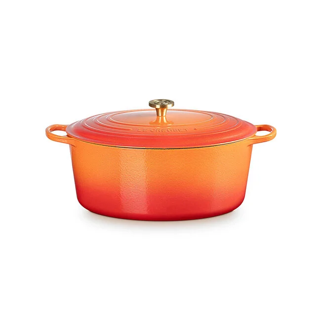 Signature Oval Dutch Oven with Crucible Knob 13 Signature Oval Dutch Oven with Crucible Knob